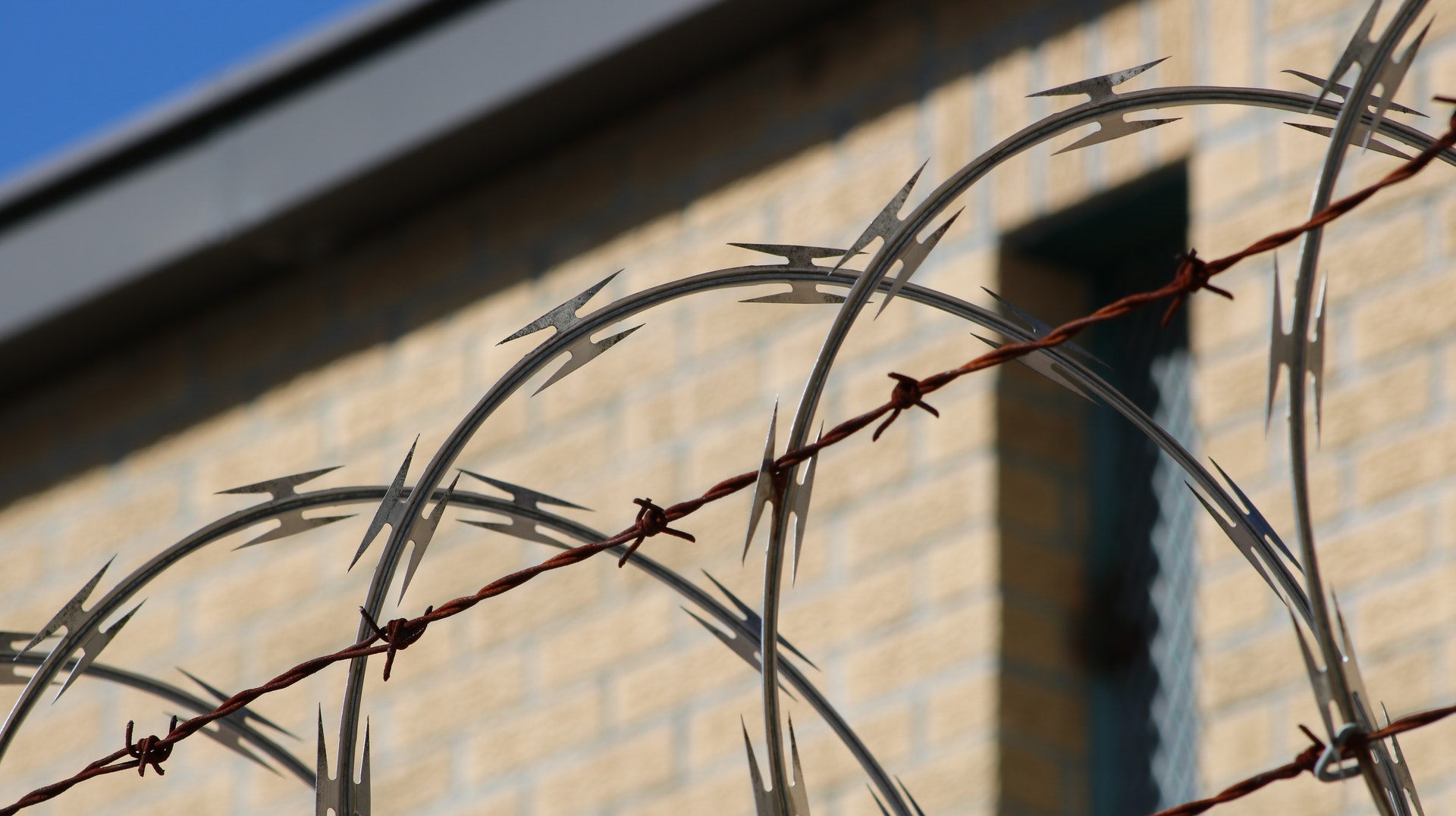 prison wire