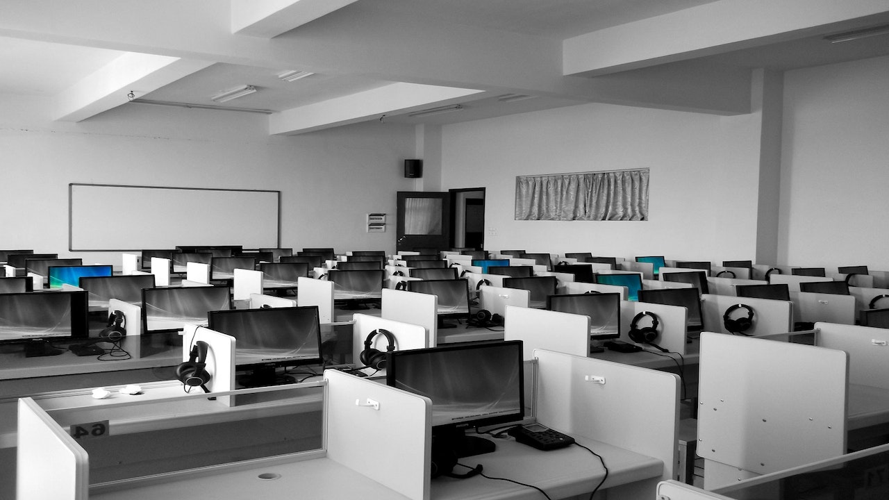 empty call centre